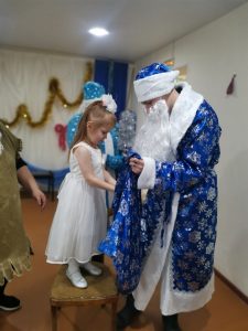 роджеств елка3