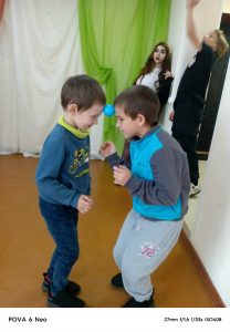 у нас спортивный час4